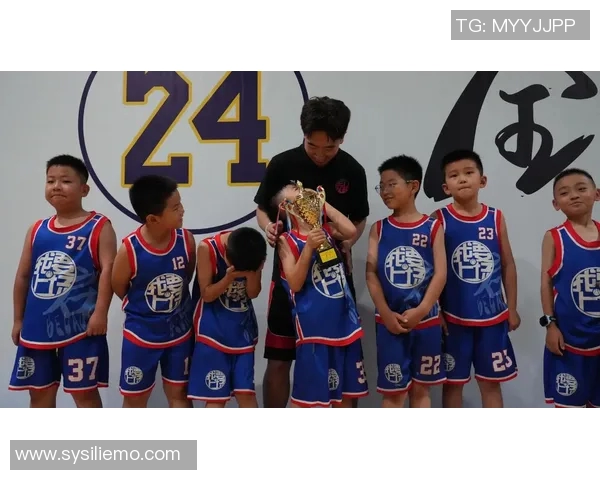 翟晓川的篮球之路:从青年才俊到职业明星的成长历程与心路历程 翟晓川的篮球之路:从青年才俊到职业明星的成长历程与心路历程