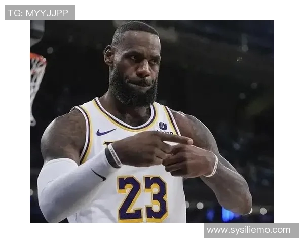 詹姆斯创历史新纪录成首位达成四万分一万板一万助的球员 詹姆斯创历史新纪录成首位达成四万分一万板一万助的球员