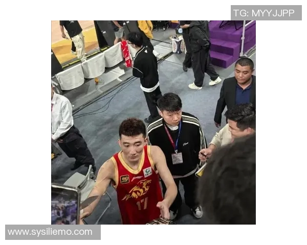 孙铭徽：从青涩新星到篮球赛场的闪耀之星，见证成长与荣耀的旅程